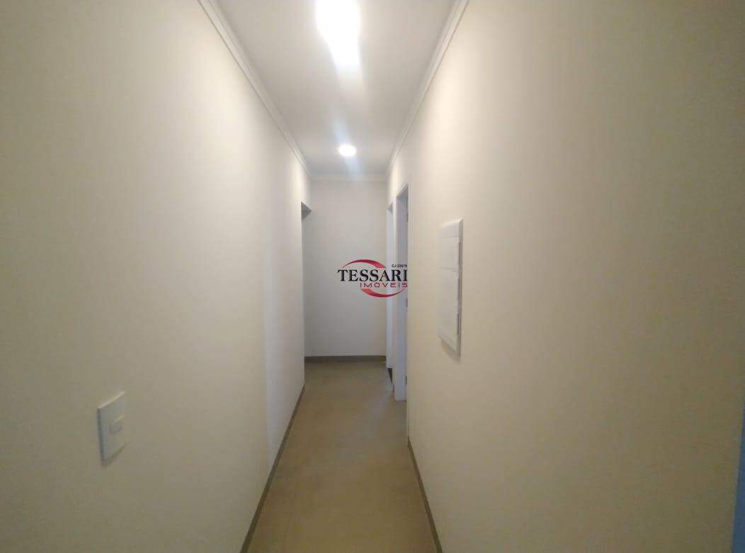 Apartamento com 3 quartos para aluguel, 90m² — foto 10 de 25