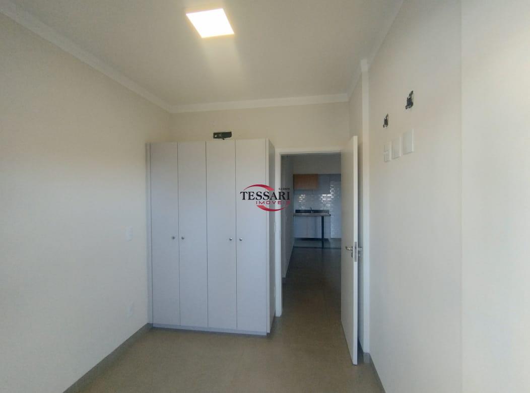 Apartamento com 3 quartos para aluguel, 90m² — foto 13 de 25