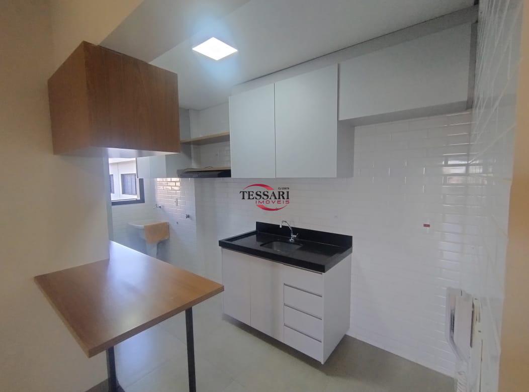 Apartamento com 3 quartos para aluguel, 90m² — foto 5 de 25