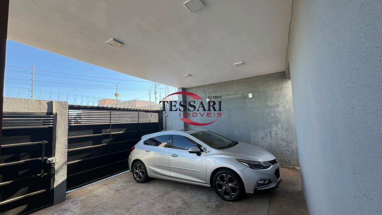 Casa com 2 quartos à venda, 82m² — foto 2 de 22