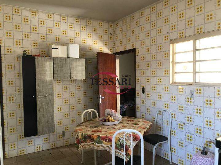 Casa com 4 quartos à venda, 202m² — foto 18 de 24