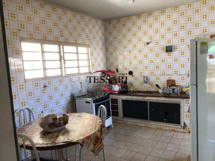 Casa com 4 quartos à venda, 202m² — foto 17 de 24