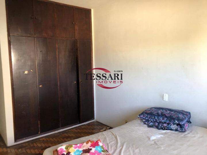 Casa com 4 quartos à venda, 202m² — foto 16 de 24