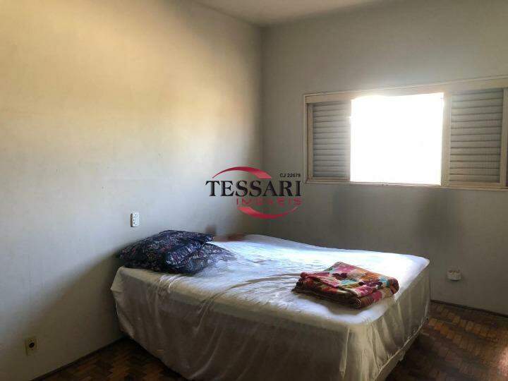 Casa com 4 quartos à venda, 202m² — foto 15 de 24