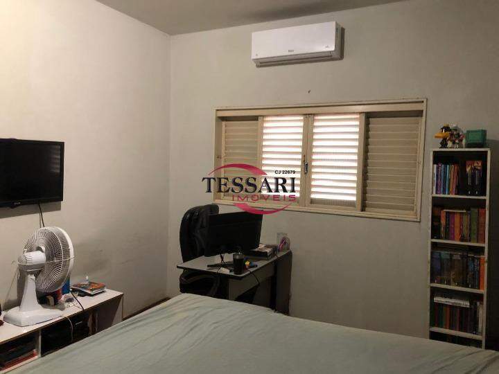Casa com 4 quartos à venda, 202m² — foto 12 de 24