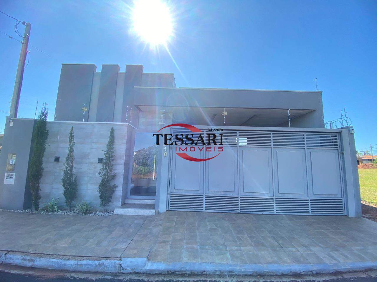 Casa com 3 quartos à venda, 186m² — foto 1 de 24