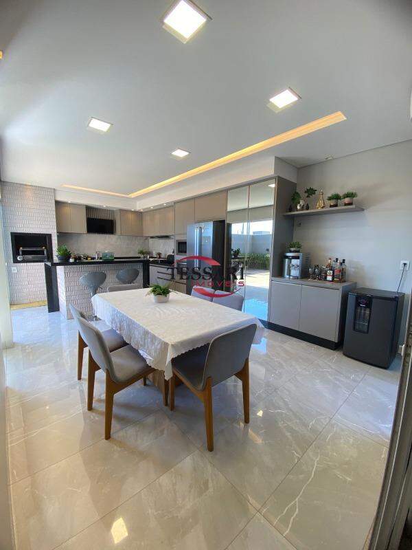 Casa com 3 quartos à venda, 186m² — foto 6 de 24