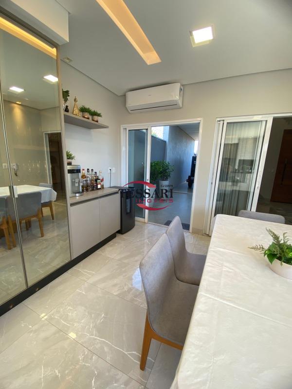Casa com 3 quartos à venda, 186m² — foto 8 de 24