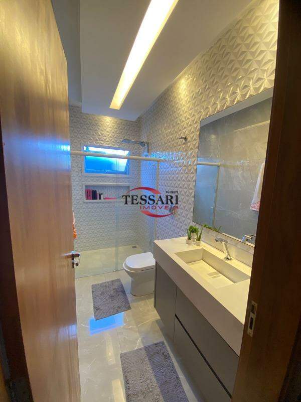 Casa com 3 quartos à venda, 186m² — foto 13 de 24