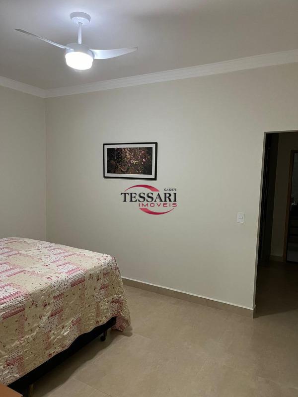 Casa de Condomínio com 3 quartos à venda, 200m² — foto 15 de 20