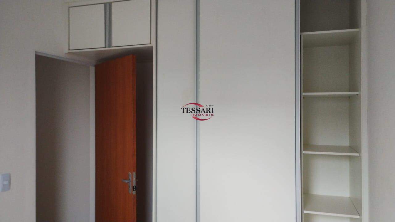 Casa com 3 quartos para aluguel, 120m² — foto 16 de 20
