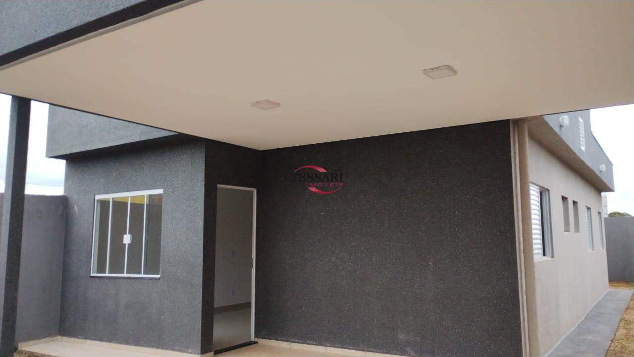 Casa com 3 quartos para aluguel, 120m² — foto 2 de 20