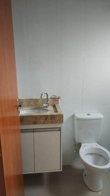 Casa com 3 quartos para aluguel, 120m² — foto 12 de 20
