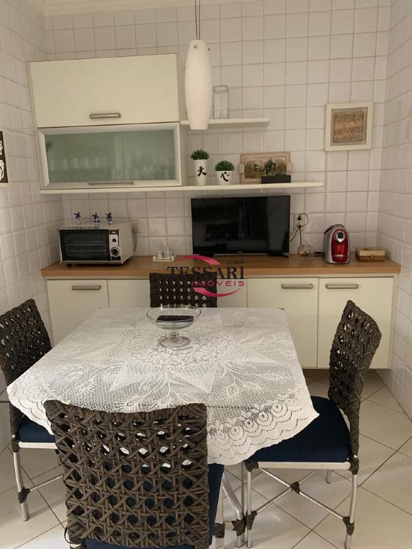 Casa com 3 quartos à venda, 375m² — foto 13 de 20