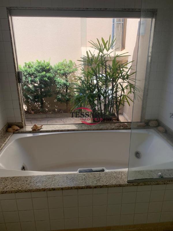 Casa com 3 quartos à venda, 375m² — foto 11 de 20