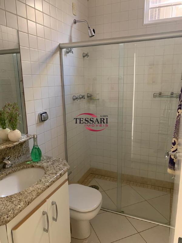 Casa com 3 quartos à venda, 375m² — foto 18 de 20