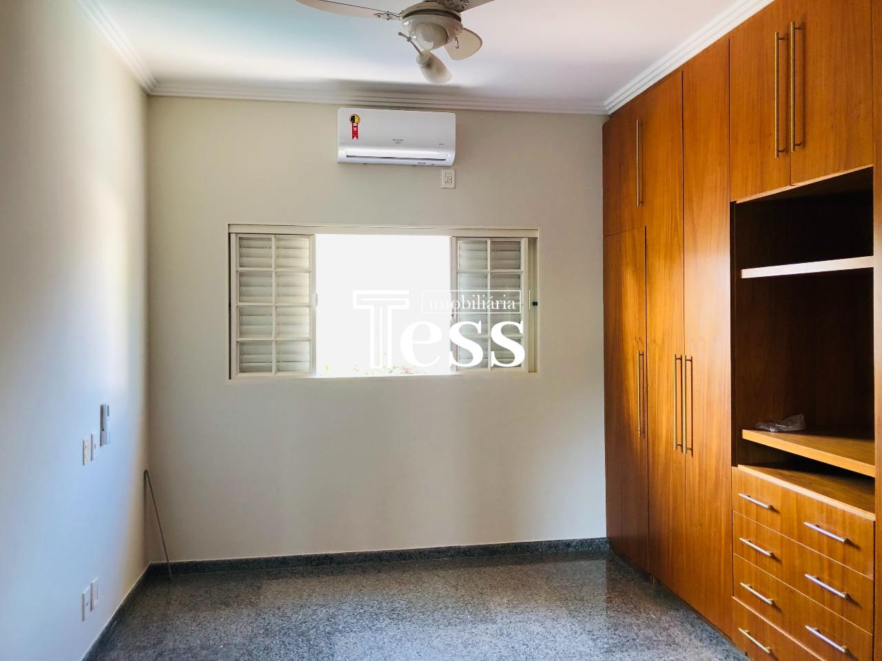 Casa de Condomínio com 4 quartos à venda, 407m² — foto 17 de 30