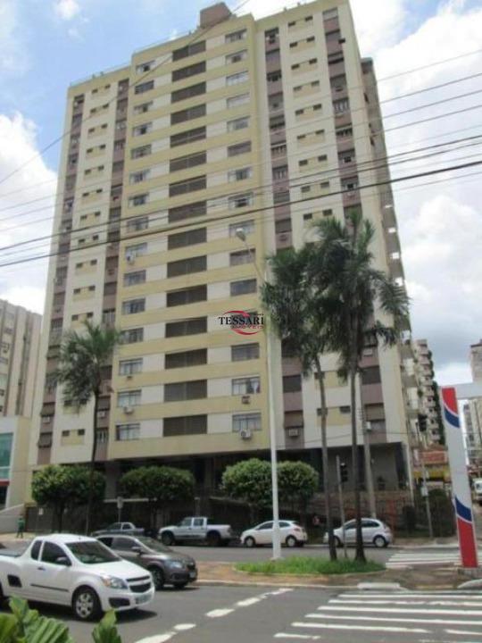 Apartamento com 3 quartos à venda, 127m² — foto 1 de 28
