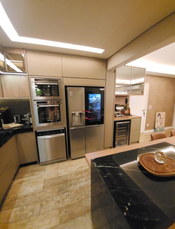 Apartamento com 3 quartos à venda, 127m² — foto 9 de 28