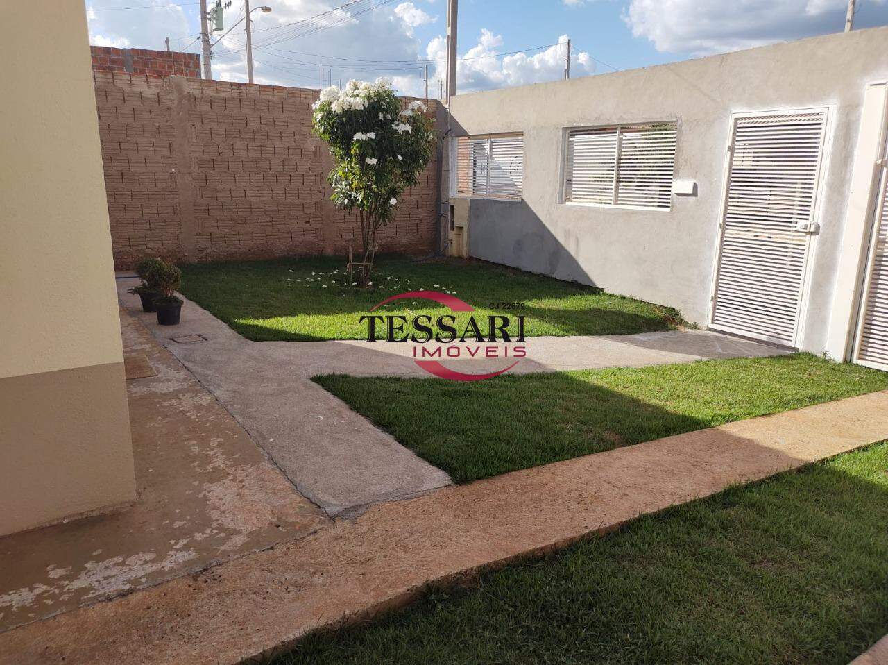 Casa com 2 quartos à venda, 45m² — foto 1 de 23