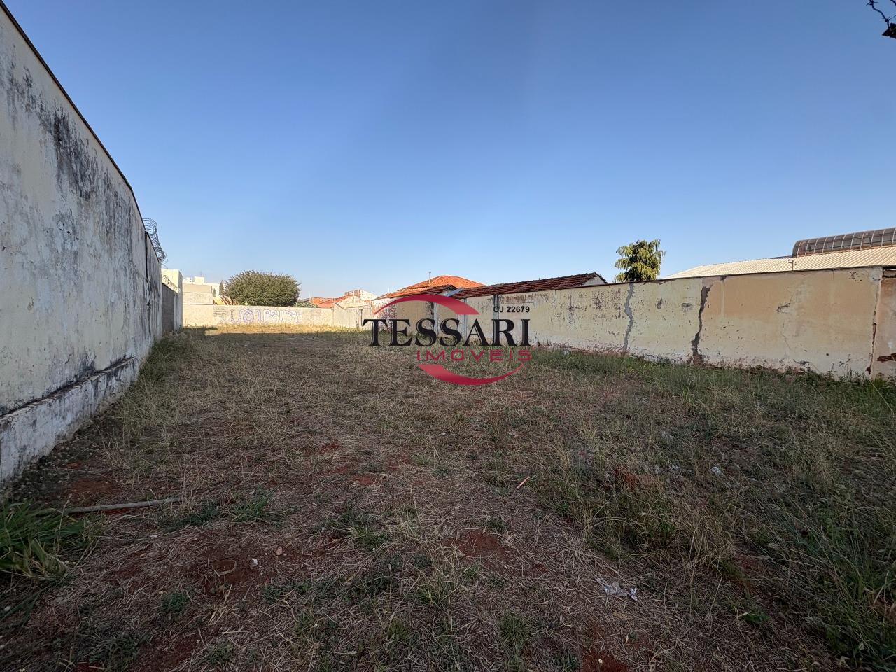 Terreno / Lote / Condomínio à venda, 695m² — foto 5 de 7