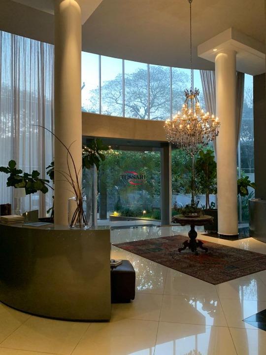 Apartamento com 3 quartos à venda, 160m² — foto 2 de 24