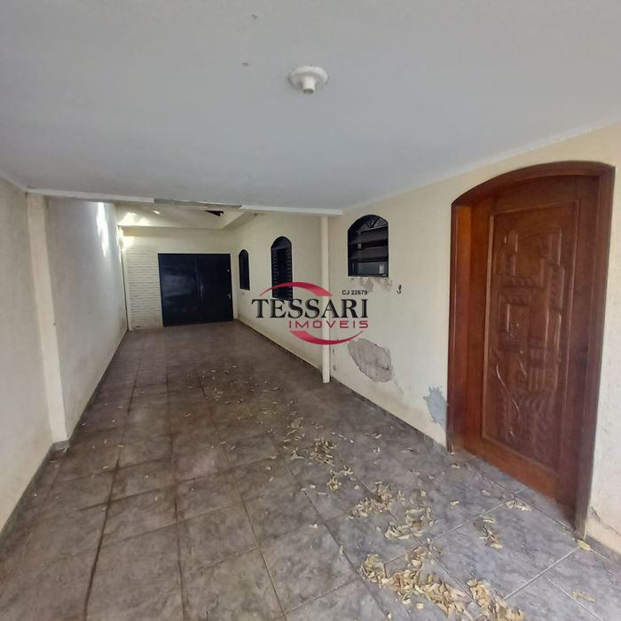 Casa com 4 quartos para aluguel, 280m² — foto 3 de 21