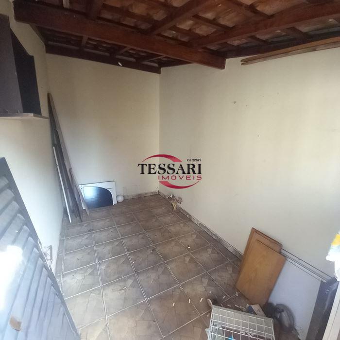 Casa com 4 quartos para aluguel, 280m² — foto 18 de 21