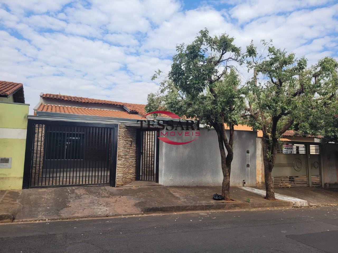 Casa com 3 quartos à venda, 100m² — foto 2 de 27