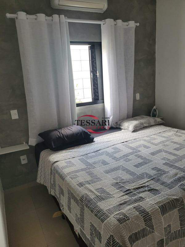 Casa com 3 quartos à venda, 100m² — foto 8 de 27