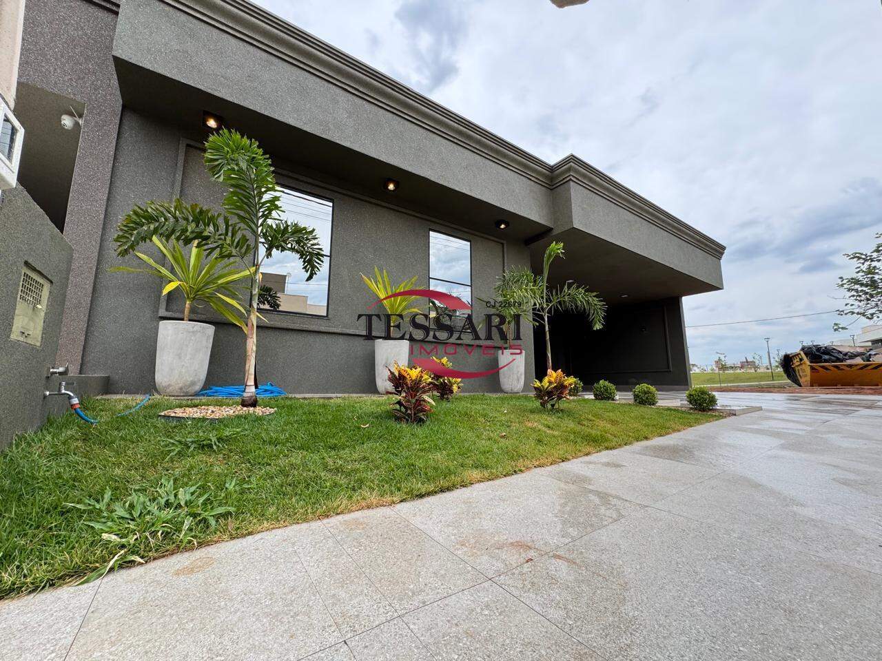 Casa de Condomínio com 3 quartos à venda, 180m² — foto 1 de 21