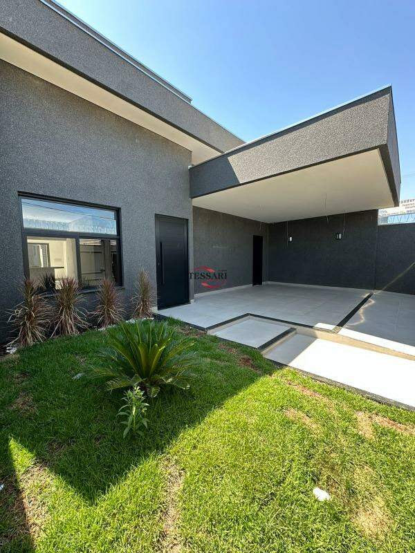 Casa com 3 quartos à venda, 109m² — foto 1 de 20