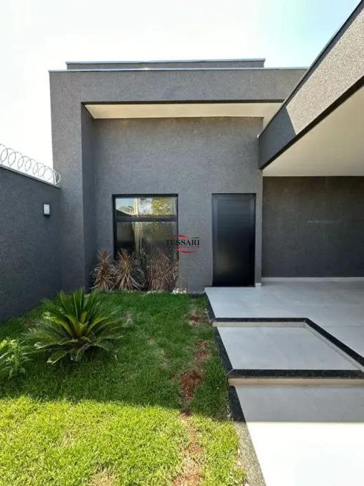 Casa com 3 quartos à venda, 109m² — foto 2 de 20
