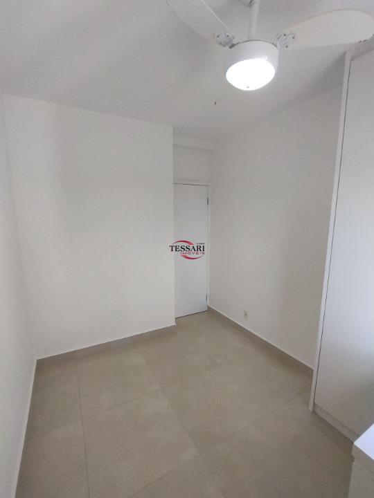 Apartamento com 3 quartos para aluguel, 75m² — foto 13 de 31
