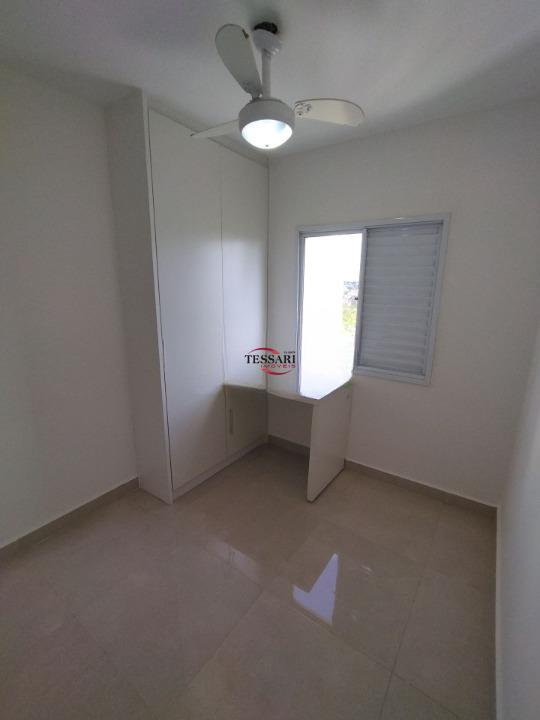 Apartamento com 3 quartos para aluguel, 75m² — foto 18 de 31