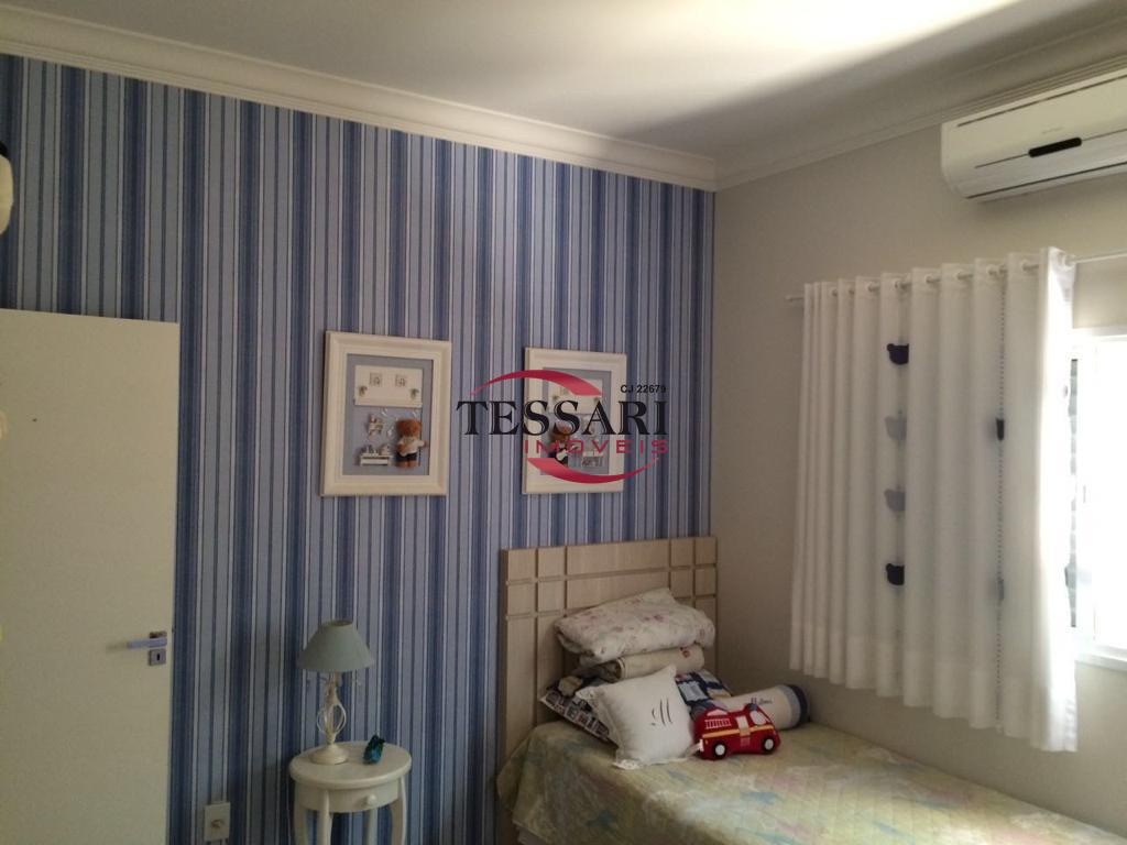 Casa de Condomínio com 3 quartos à venda, 250m² — foto 15 de 29
