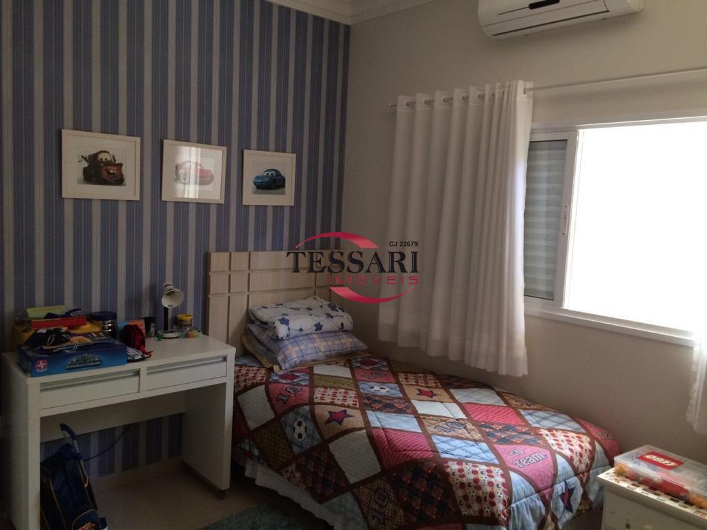 Casa de Condomínio com 3 quartos à venda, 250m² — foto 14 de 29