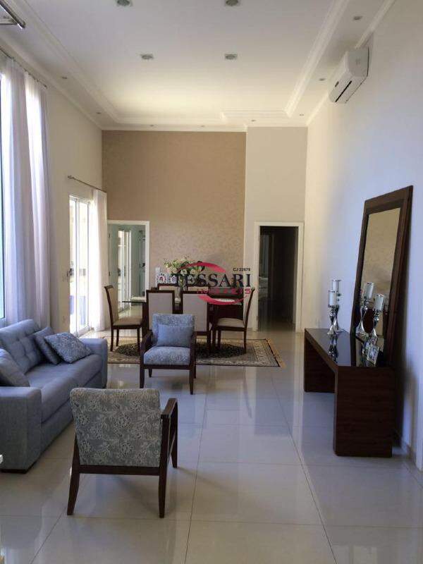 Casa de Condomínio com 3 quartos à venda, 250m² — foto 1 de 29