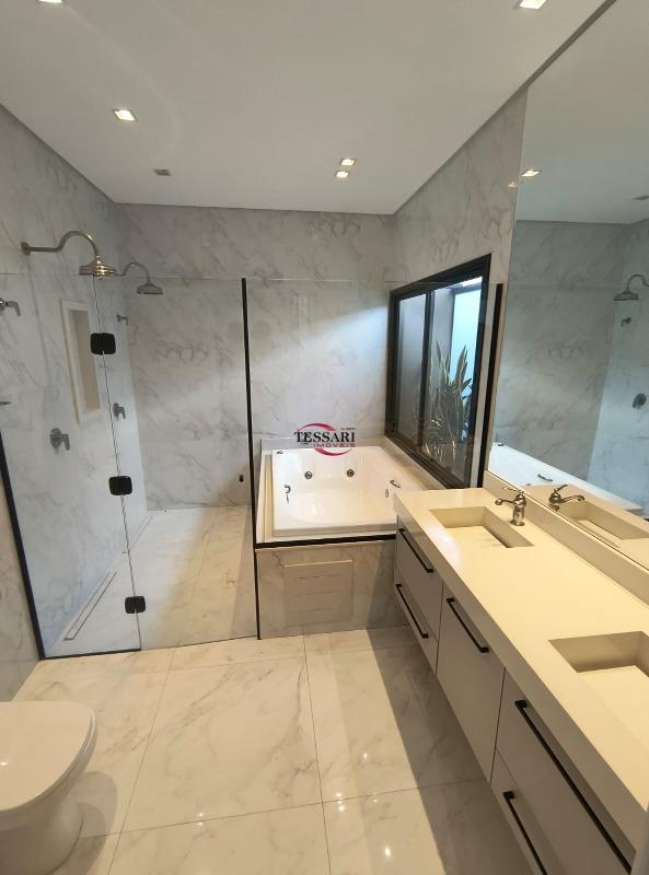 Casa de Condomínio com 3 quartos à venda, 215m² — foto 7 de 22