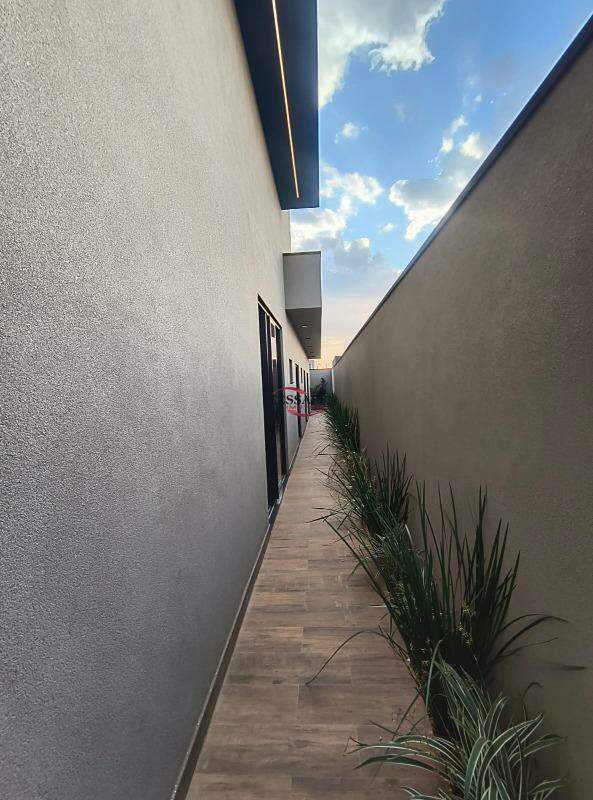 Casa de Condomínio com 3 quartos à venda, 215m² — foto 13 de 22