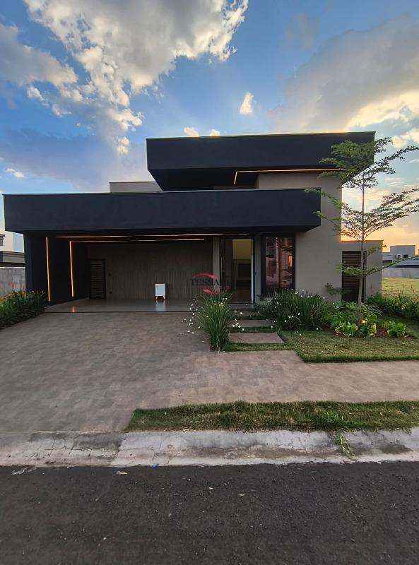 Casa de Condomínio com 3 quartos à venda, 215m² — foto 1 de 22