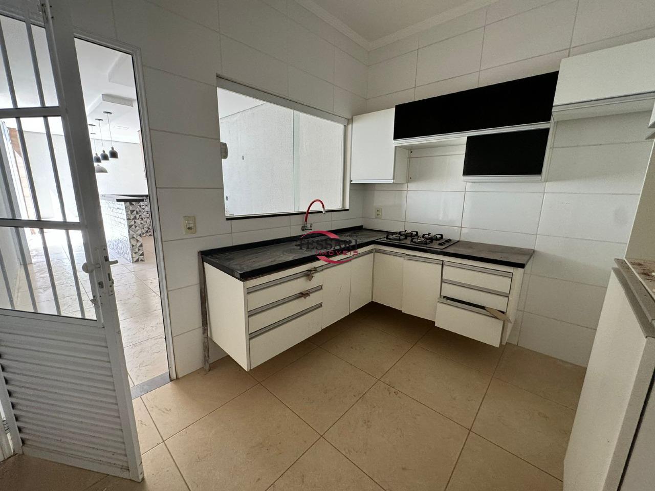Casa com 3 quartos à venda, 147m² — foto 4 de 30