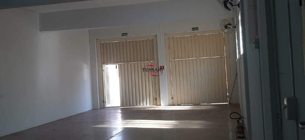 Loja / Salão / Ponto Comercial para aluguel, 180m² — foto 7 de 17