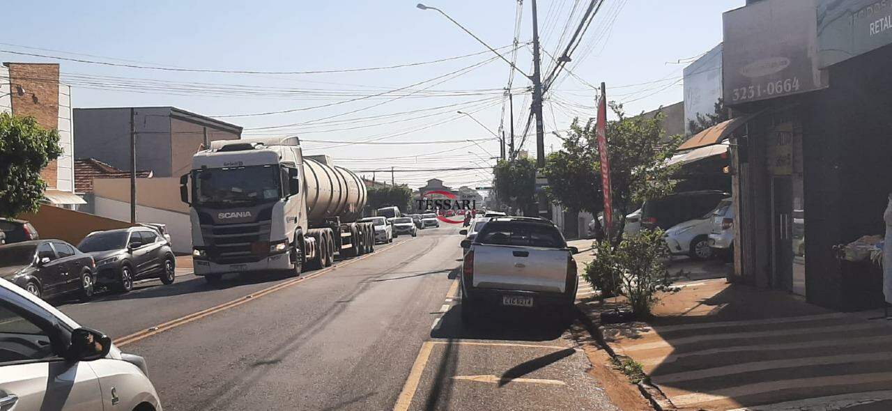 Loja / Salão / Ponto Comercial para aluguel, 180m² — foto 3 de 17