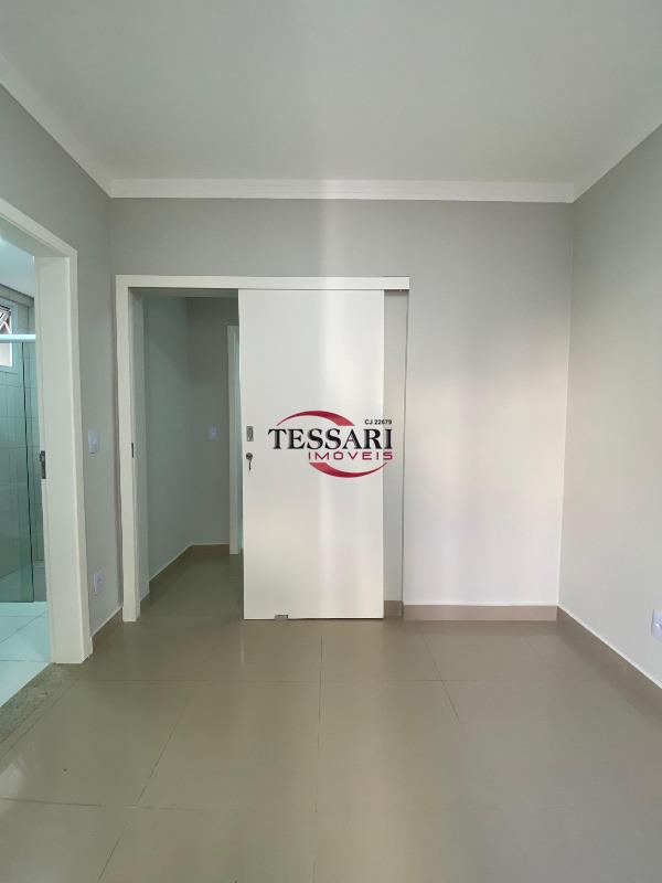 Apartamento com 3 quartos para aluguel, 90m² — foto 18 de 19