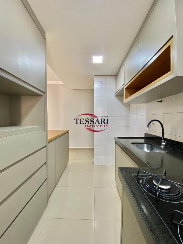 Apartamento com 3 quartos para aluguel, 90m² — foto 10 de 19