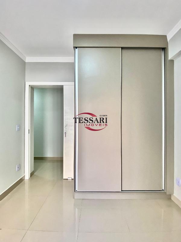 Apartamento com 3 quartos para aluguel, 90m² — foto 16 de 19