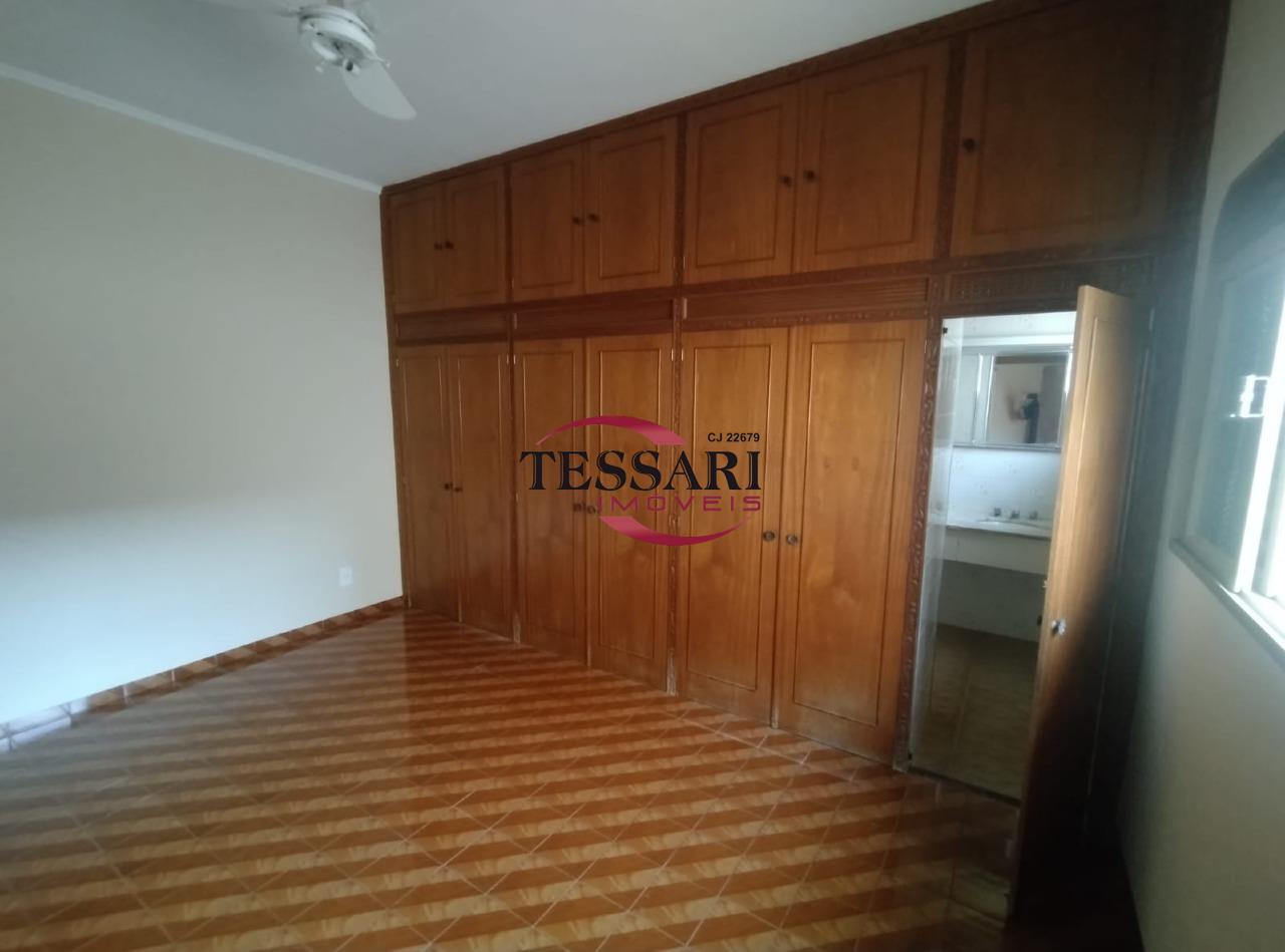 Casa com 3 quartos à venda, 250m² — foto 19 de 26