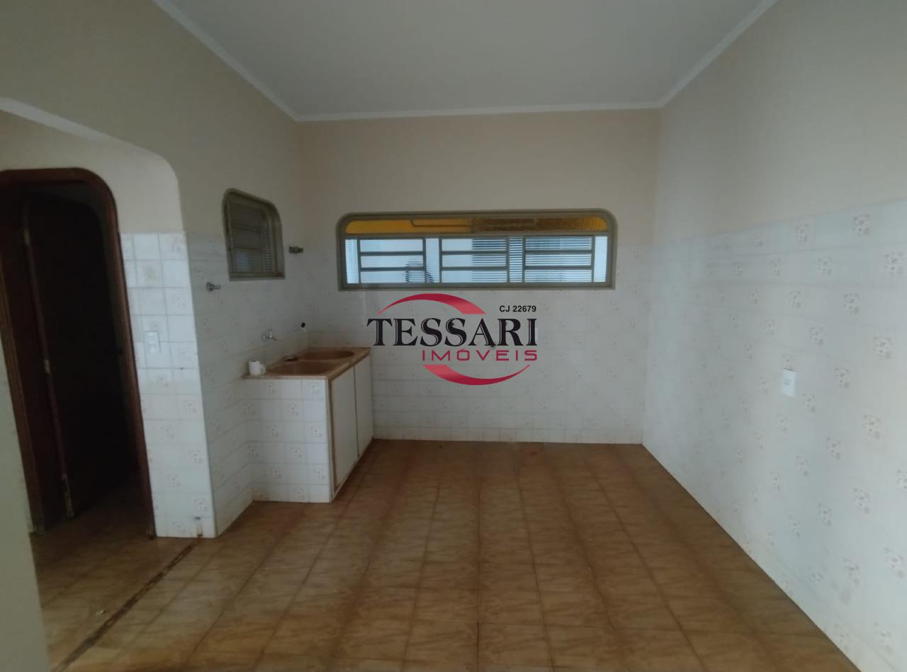 Casa com 3 quartos à venda, 250m² — foto 23 de 26