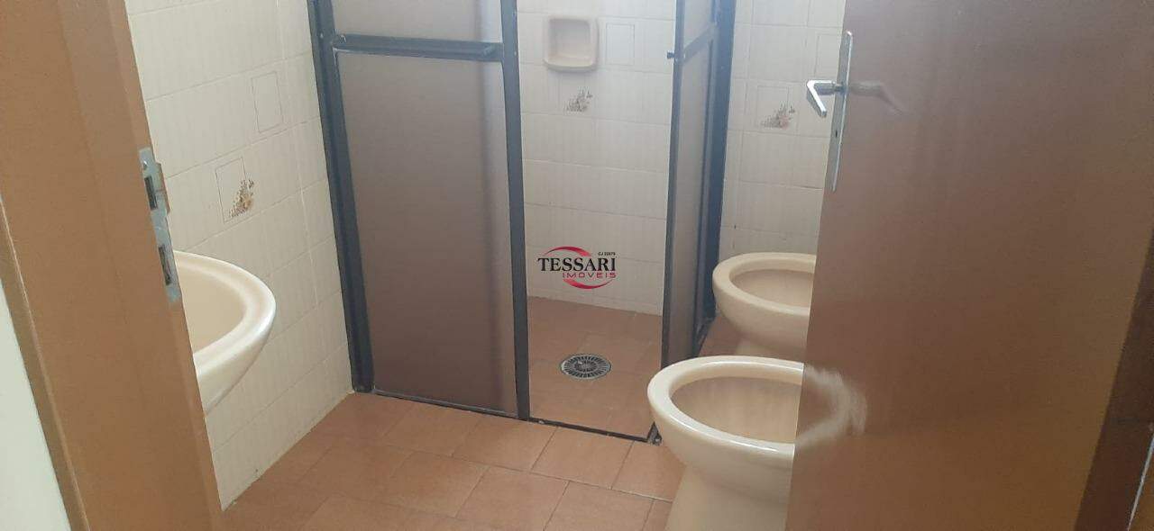Casa com 3 quartos à venda, 285m² — foto 25 de 29